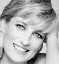 20 Years Later: Remembering Princess Diana’s QUINTESSENTIAL STYLE